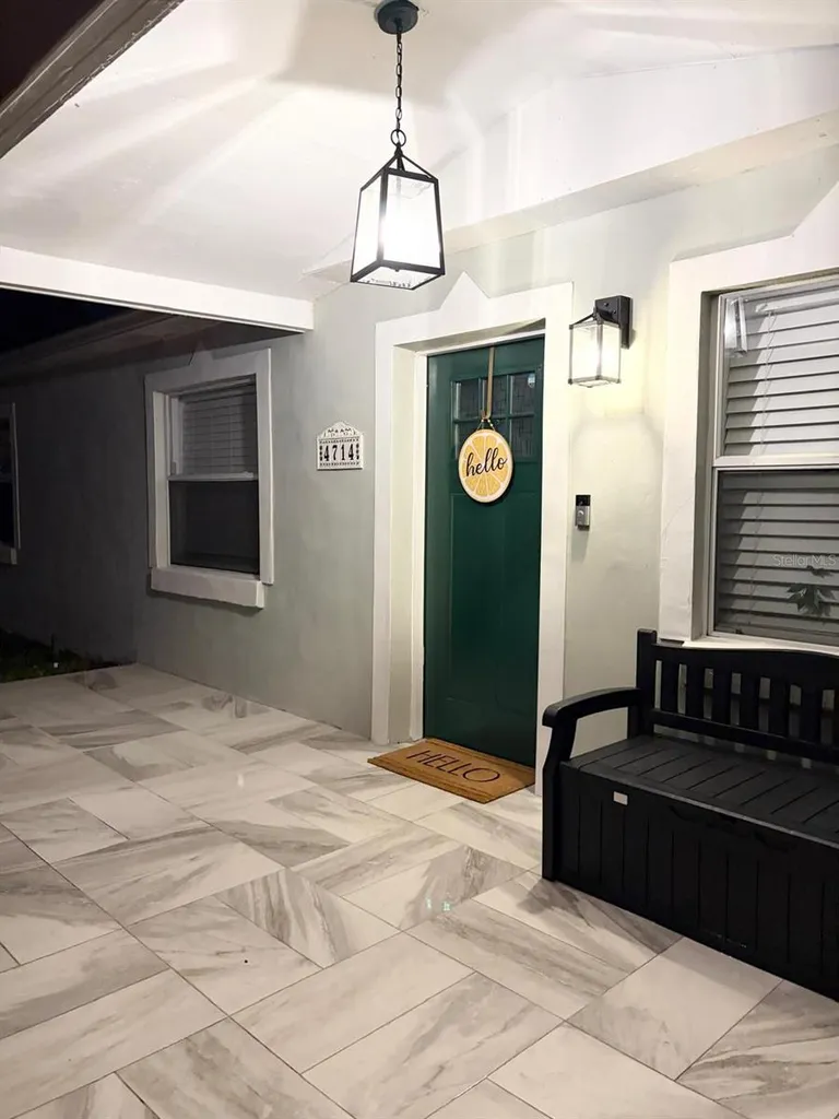 4714 W Lawn Avenue Tampa FL 33611