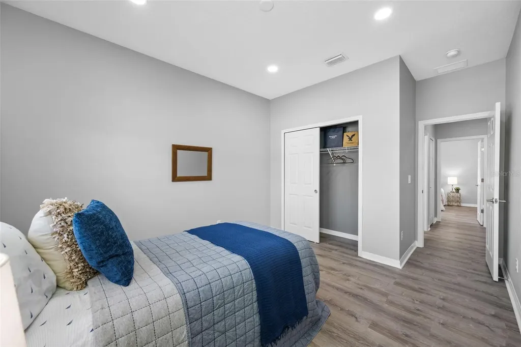 1405 Parker Den Drive Ruskin FL 33570