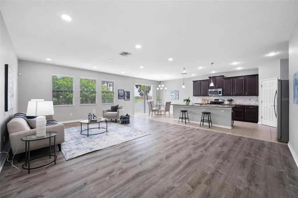 1405 Parker Den Drive Ruskin FL 33570