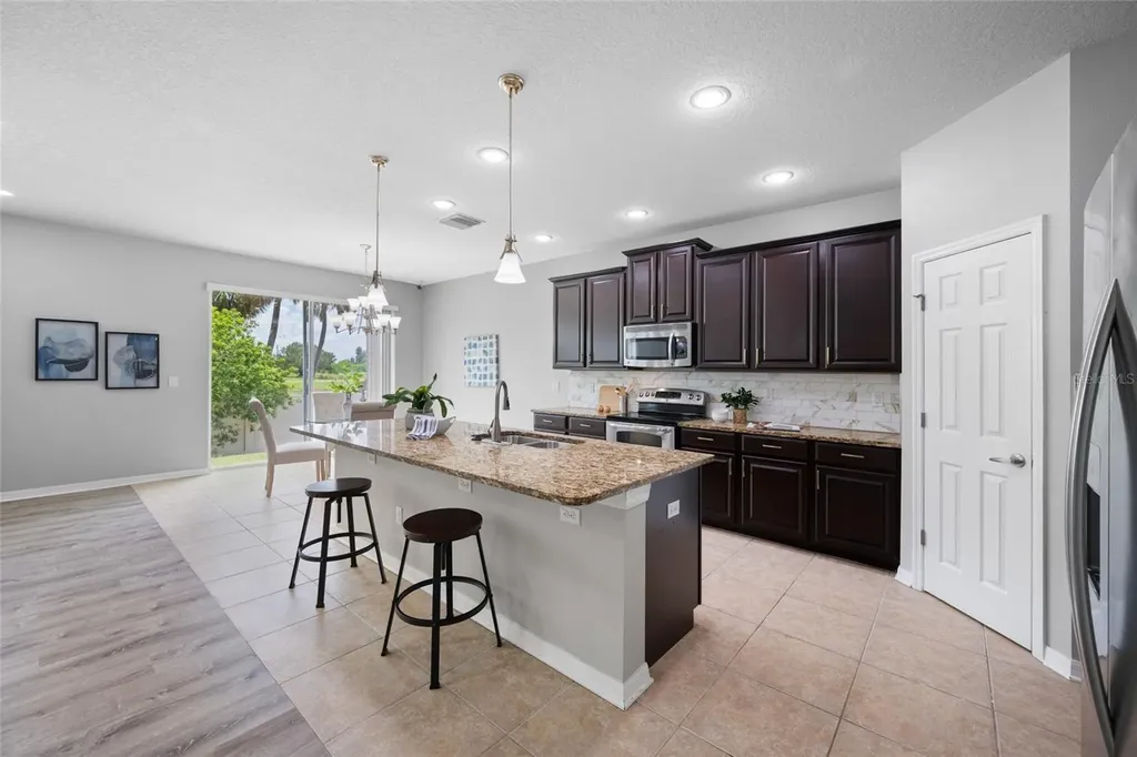 1405 Parker Den Drive Ruskin FL 33570
