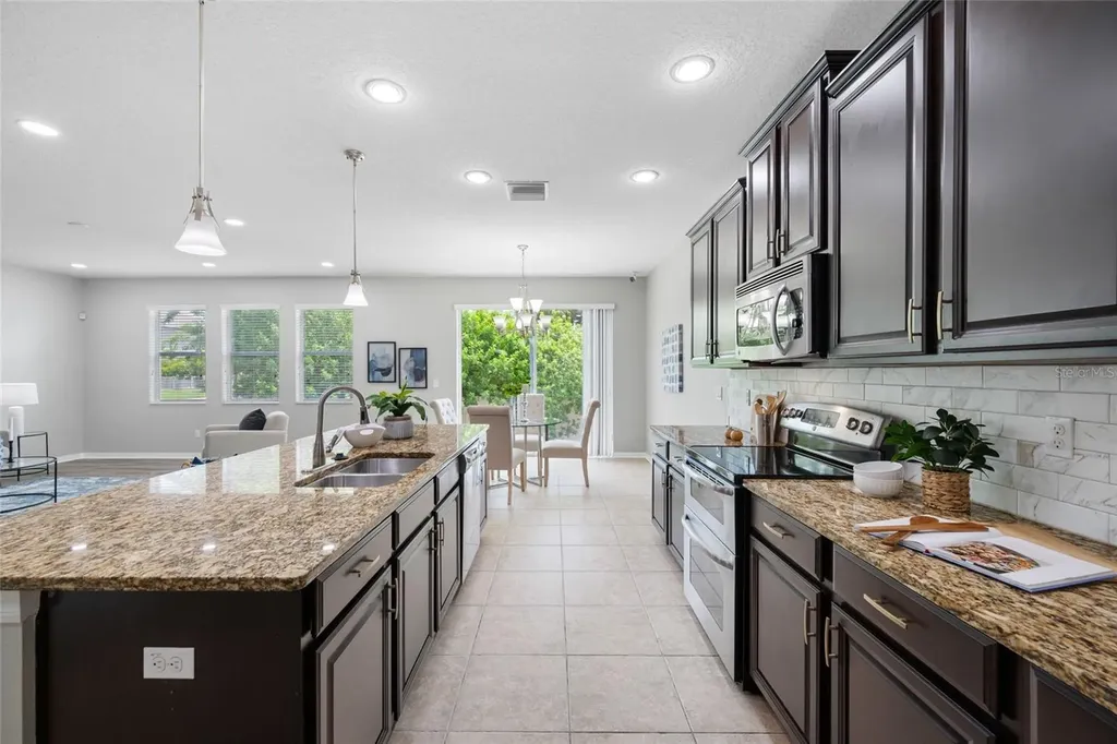 1405 Parker Den Drive Ruskin FL 33570