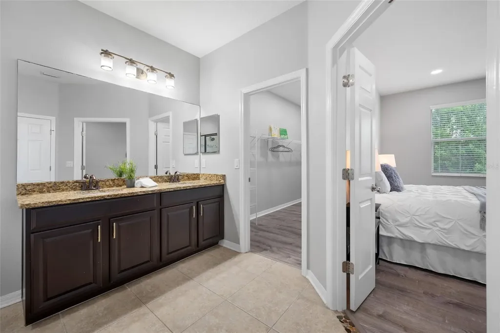 1405 Parker Den Drive Ruskin FL 33570