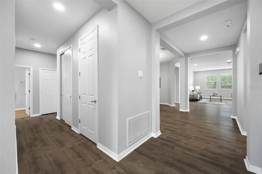 1405 Parker Den Drive Ruskin FL 33570
