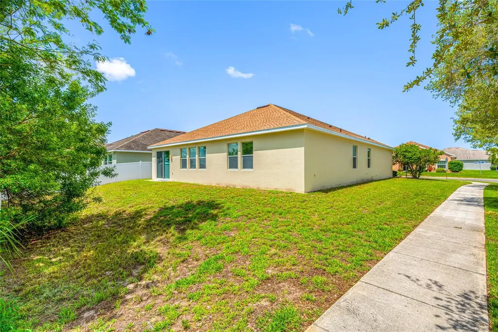 1405 Parker Den Drive Ruskin FL 33570