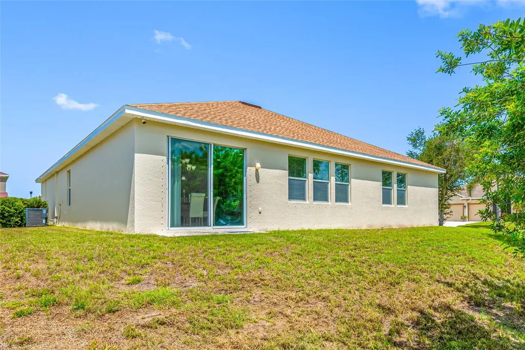 1405 Parker Den Drive Ruskin FL 33570