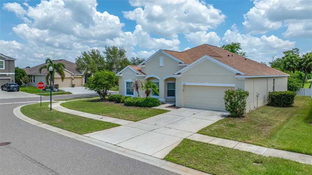 1405 Parker Den Drive Ruskin FL 33570