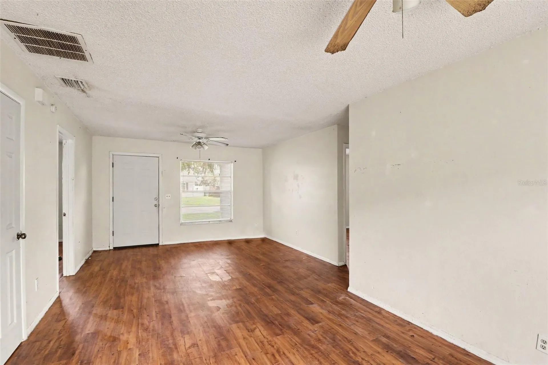 868 Aspenwood Circle Kissimmee FL 34743