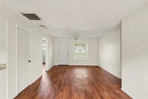 868 Aspenwood Circle Kissimmee FL 34743