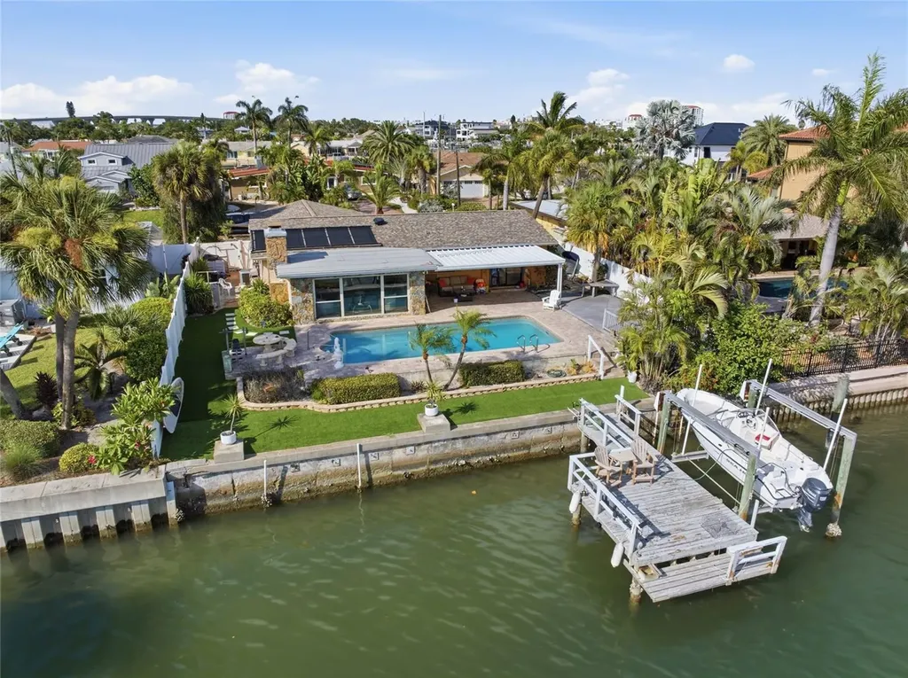 412 Hermosita Drive St Petersburg FL 33706