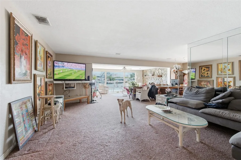 412 Hermosita Drive St Petersburg FL 33706