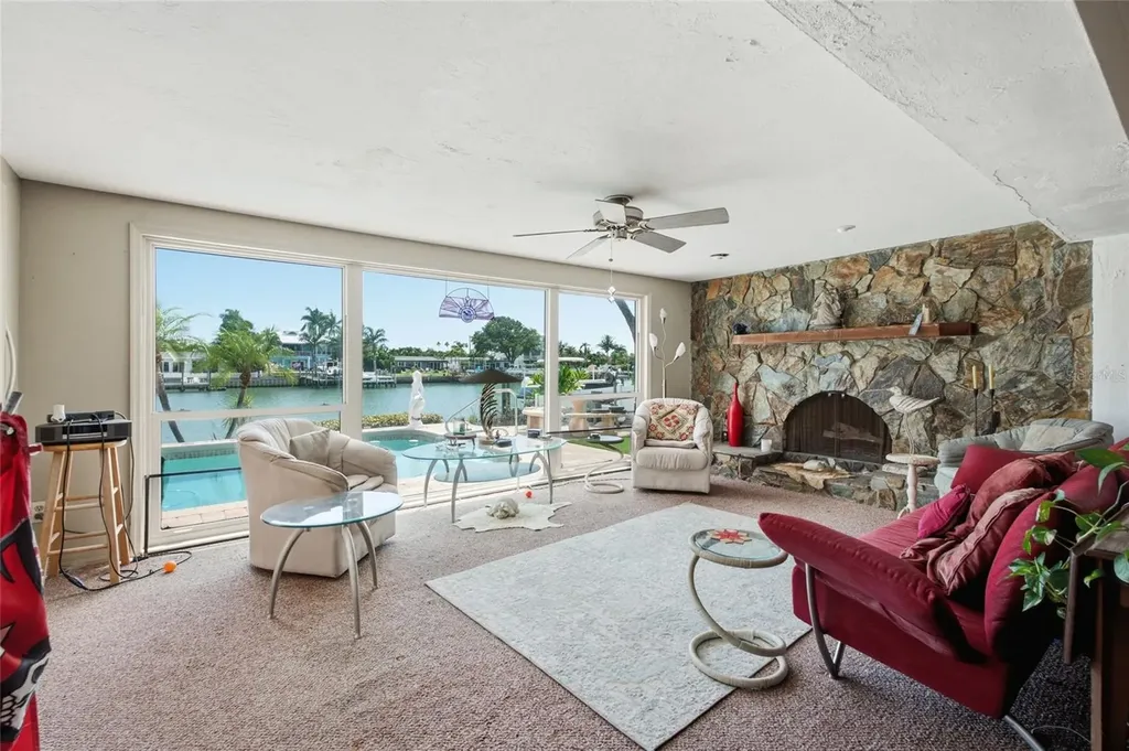412 Hermosita Drive St Petersburg FL 33706