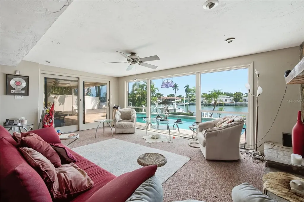 412 Hermosita Drive St Petersburg FL 33706