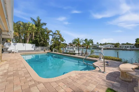 412 Hermosita Drive St Petersburg FL 33706