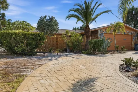 412 Hermosita Drive St Petersburg FL 33706