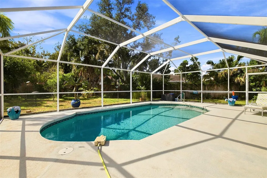 7809 34th Court E Sarasota FL 34243