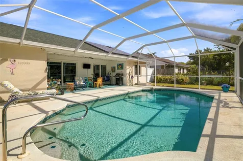 7809 34th Court E Sarasota FL 34243