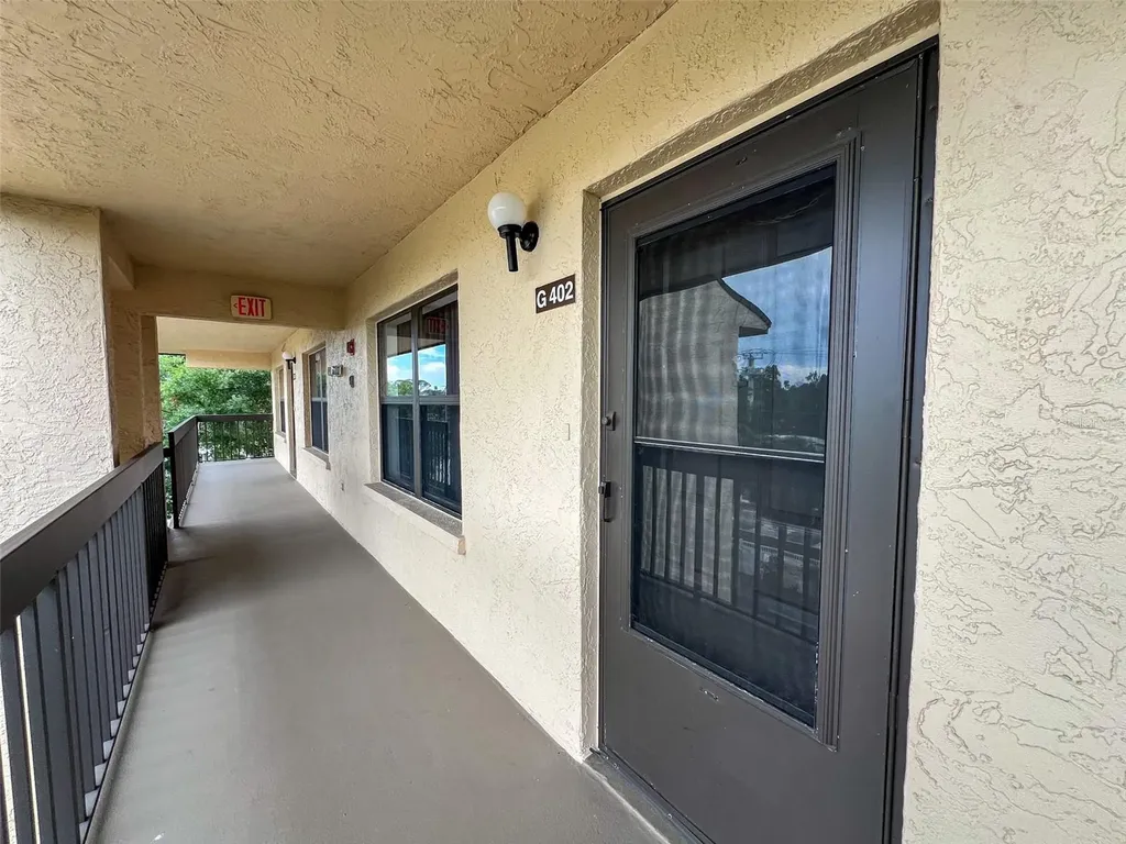 625 30th Avenue W Bradenton FL 34205