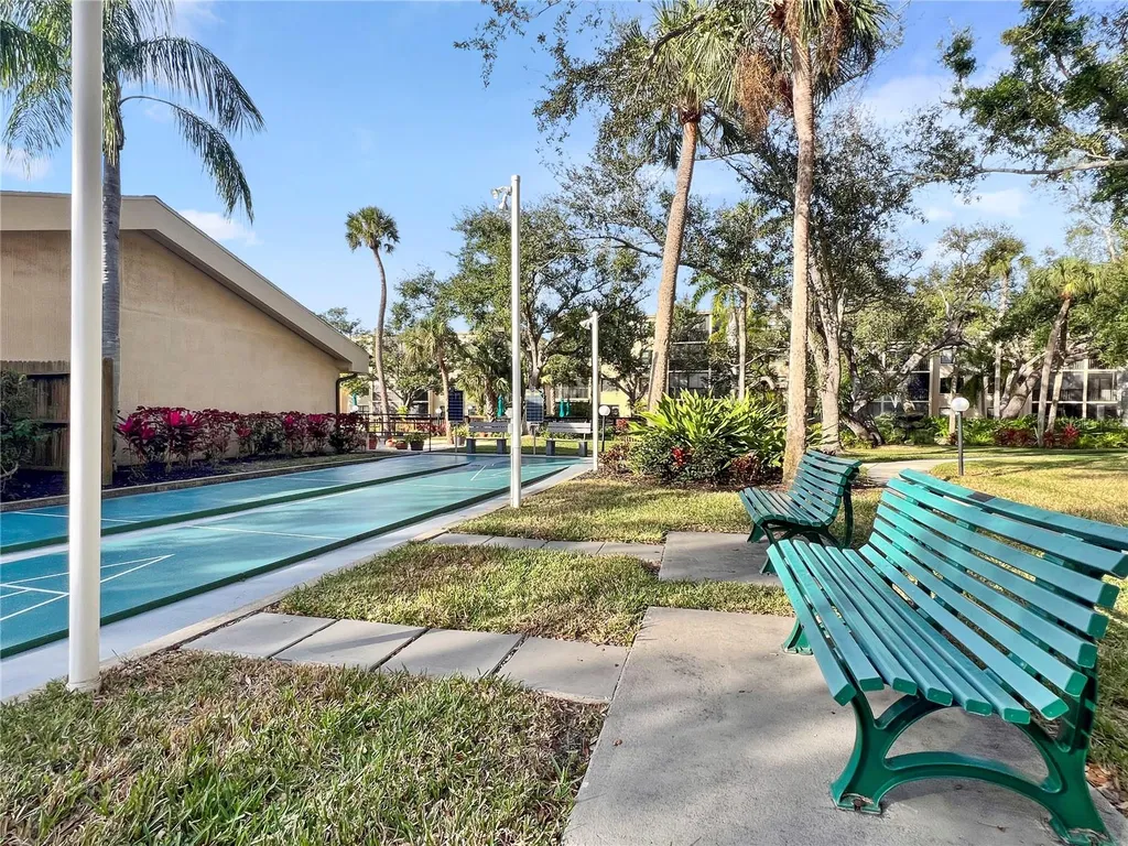625 30th Avenue W Bradenton FL 34205