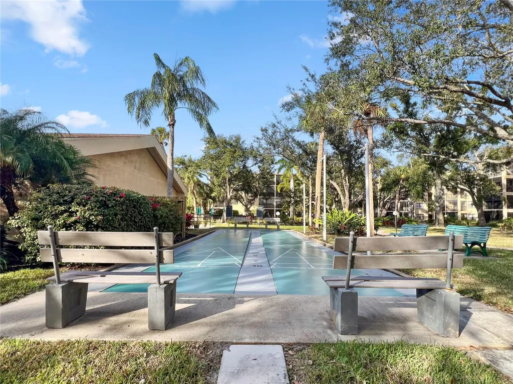 625 30th Avenue W Bradenton FL 34205