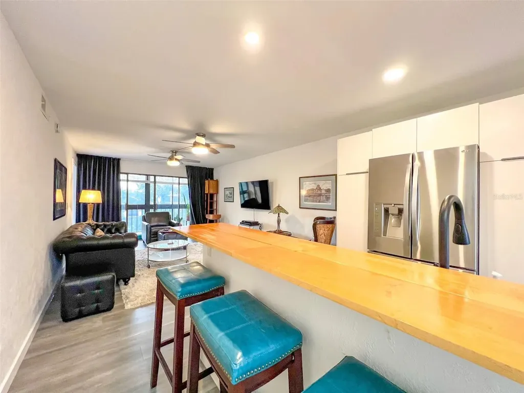625 30th Avenue W Bradenton FL 34205