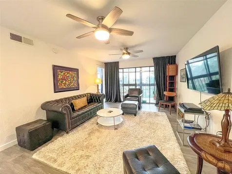 625 30th Avenue W Bradenton FL 34205
