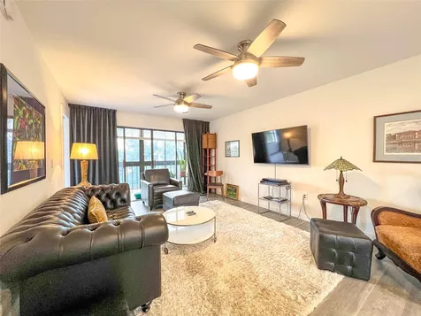 625 30th Avenue W Bradenton FL 34205