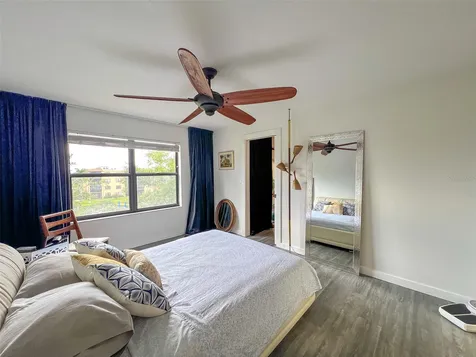 625 30th Avenue W Bradenton FL 34205