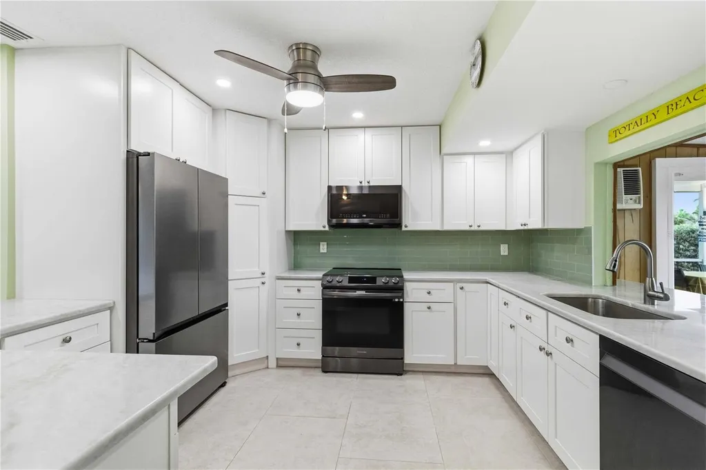 720 Ixora Avenue Ellenton FL 34222