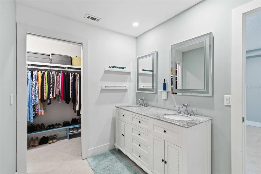 720 Ixora Avenue Ellenton FL 34222