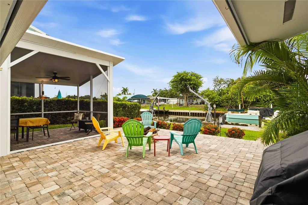 720 Ixora Avenue Ellenton FL 34222