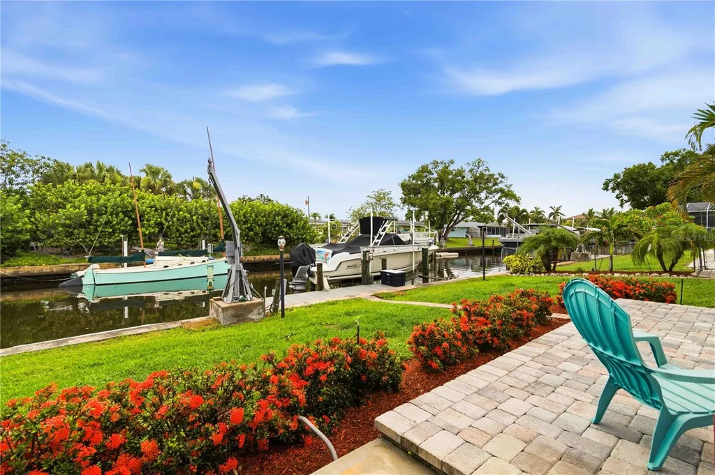 720 Ixora Avenue Ellenton FL 34222