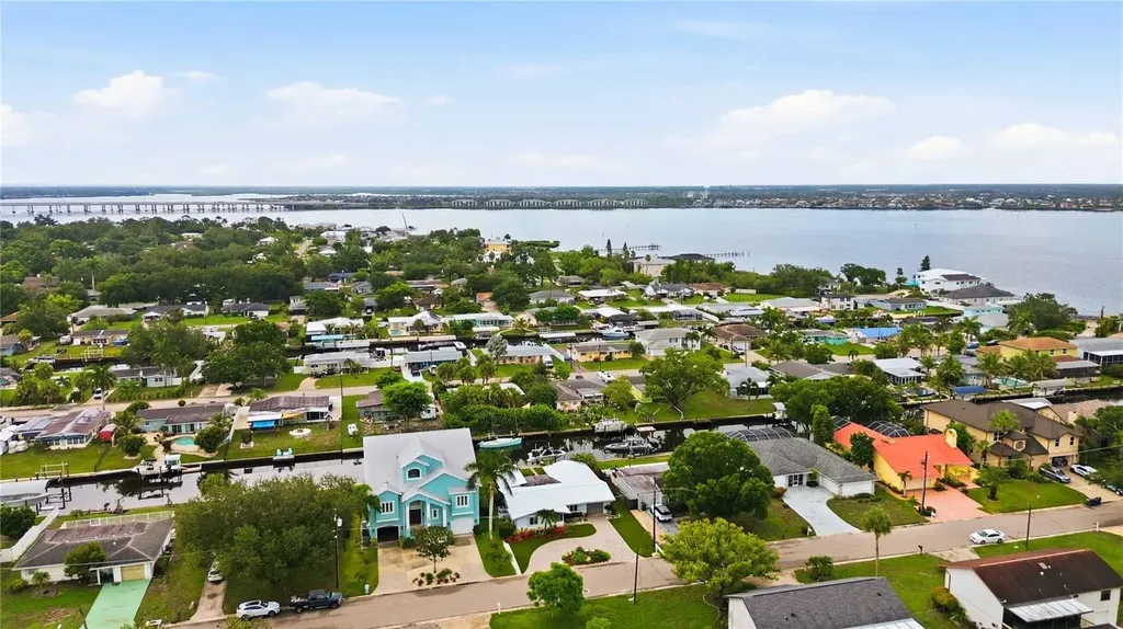 720 Ixora Avenue Ellenton FL 34222