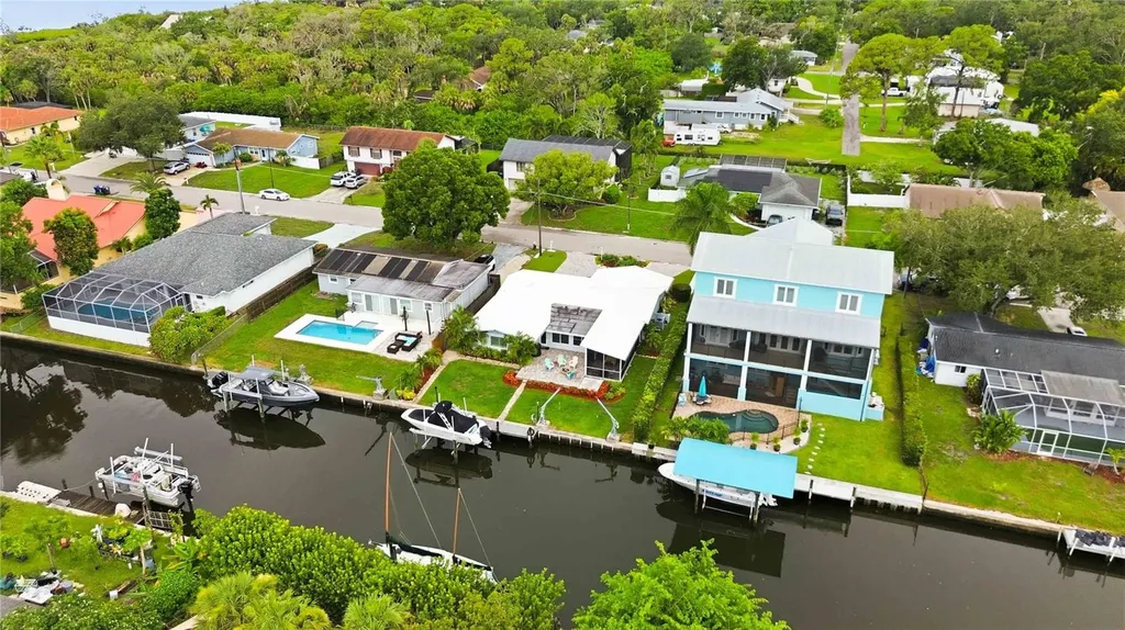720 Ixora Avenue Ellenton FL 34222
