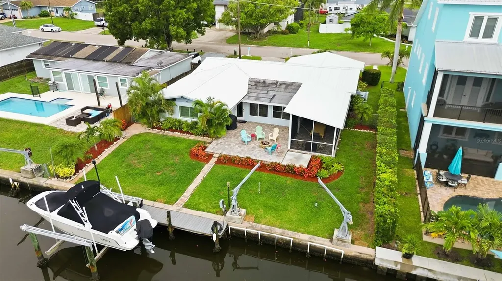 720 Ixora Avenue Ellenton FL 34222