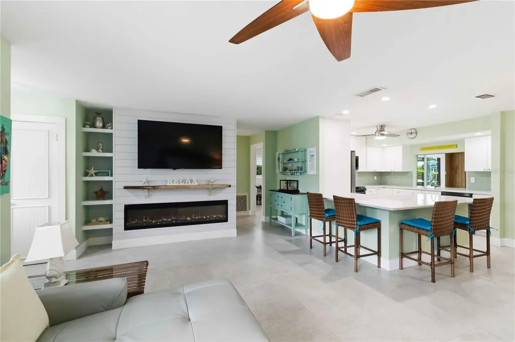 720 Ixora Avenue Ellenton FL 34222