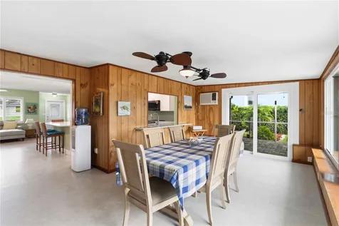 720 Ixora Avenue Ellenton FL 34222