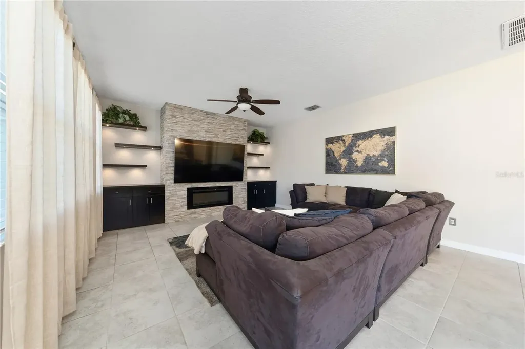 11059 Longleaf Woods Drive Orlando FL 32832