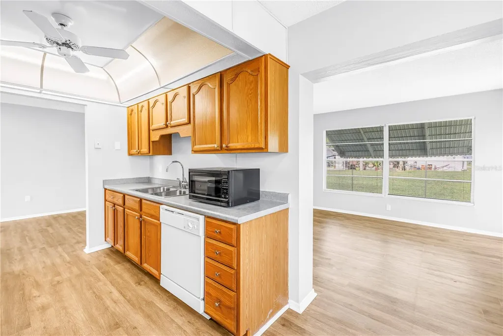 802 Buttonwood Drive Bradenton FL 34208