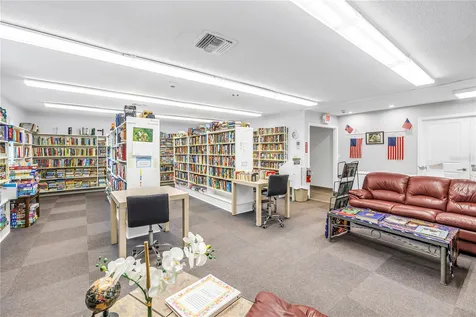 802 Buttonwood Drive Bradenton FL 34208