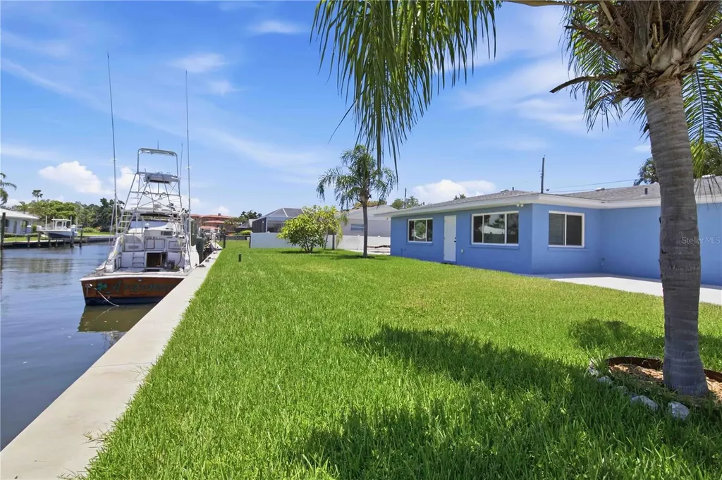 908 24th Avenue W Palmetto FL 34221