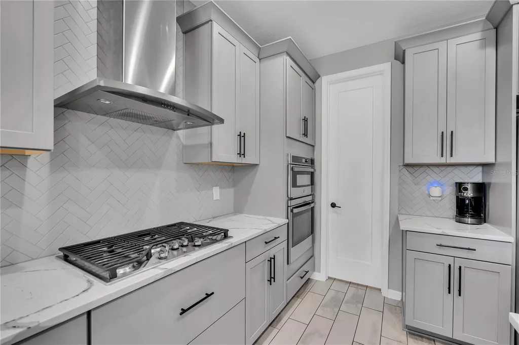 16942 Savory Mist Circle Bradenton FL 34211