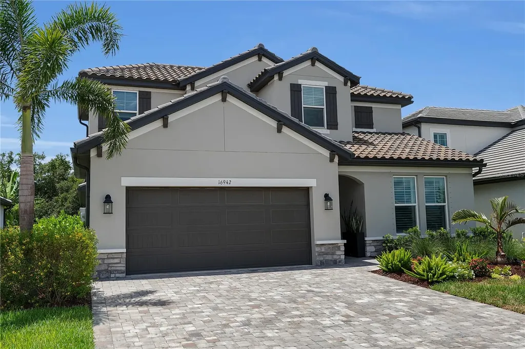 16942 Savory Mist Circle Bradenton FL 34211