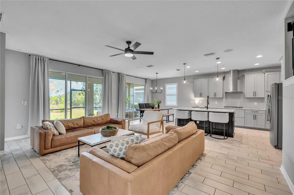 16942 Savory Mist Circle Bradenton FL 34211
