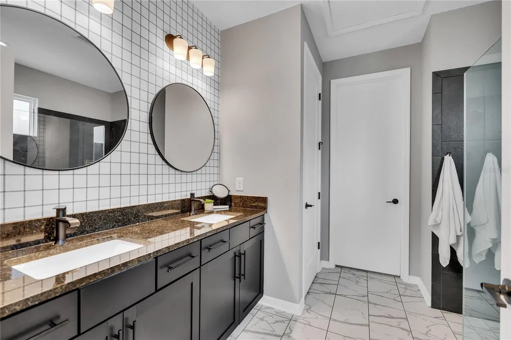 16942 Savory Mist Circle Bradenton FL 34211