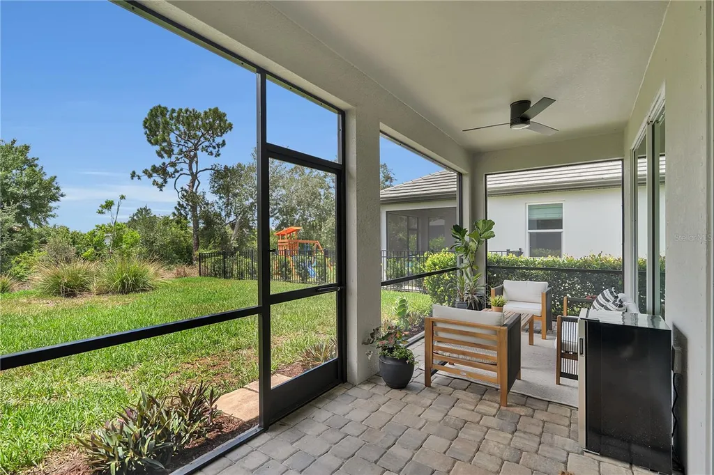 16942 Savory Mist Circle Bradenton FL 34211