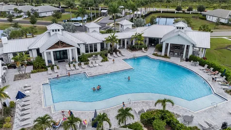 16942 Savory Mist Circle Bradenton FL 34211