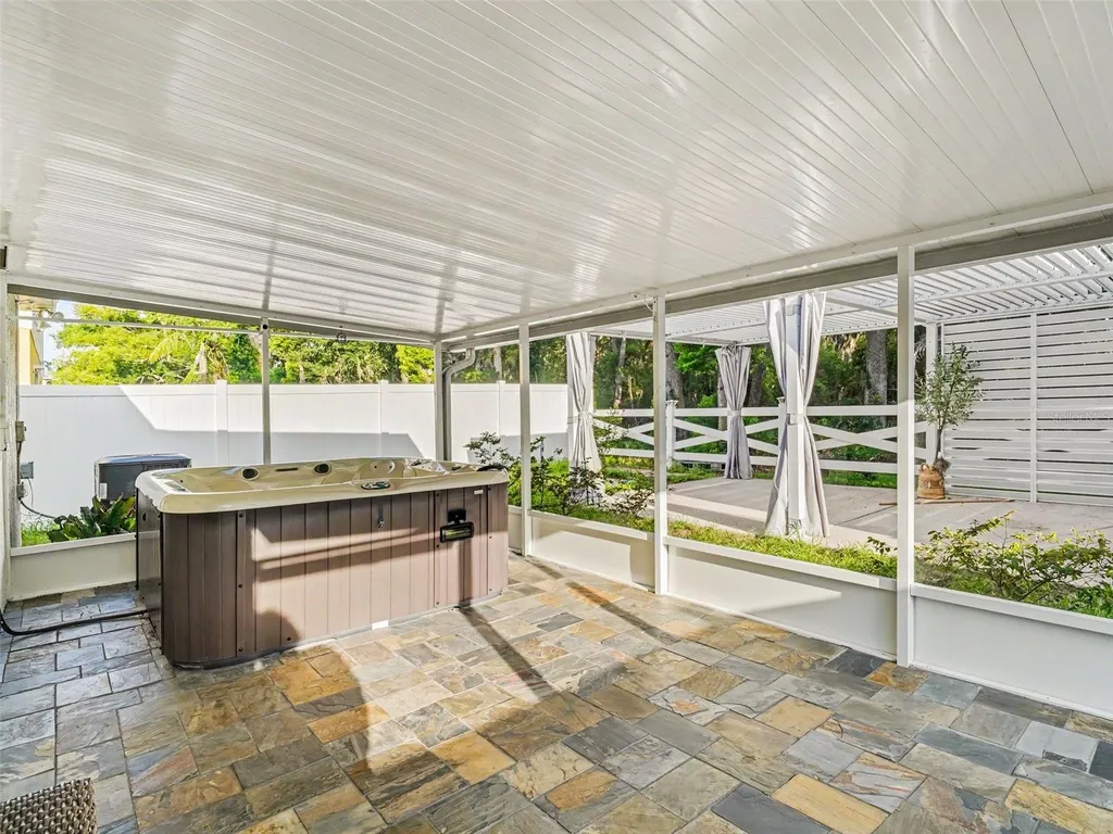 13803 Gentle Woods Avenue Riverview FL 33569