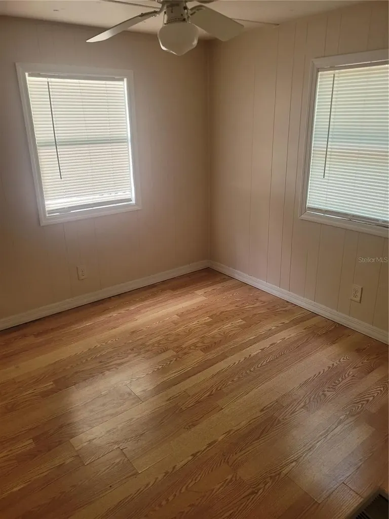 13164 SE 102nd Terrace Ocklawaha FL 32179