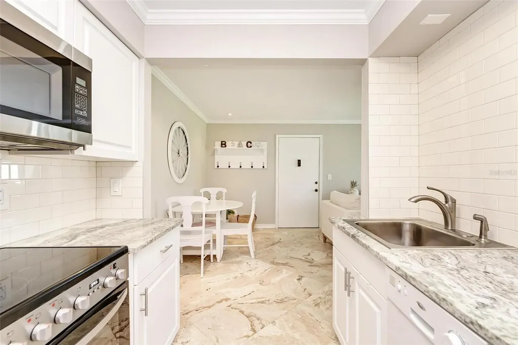 5683 Midnight Pass Road Sarasota FL 34242