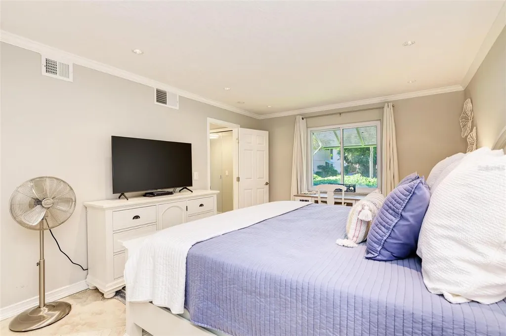 5683 Midnight Pass Road Sarasota FL 34242